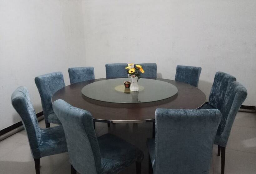 Wutai Mountain Waldorf Youth Hostel