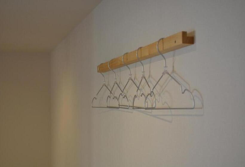 Общежитие Bed N Chill Shippoya 七宝屋