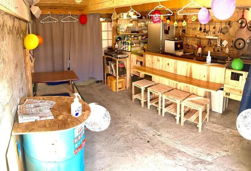 Cămin 奄美ゲストハウス Hub A Nice Inn