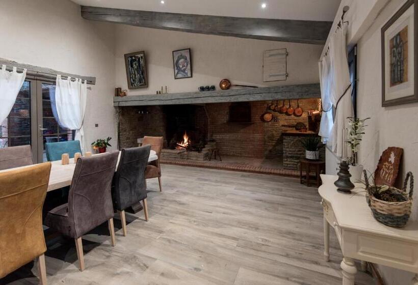 Le Mas Des Colombes Chambres D Hôtes B&b & Spa