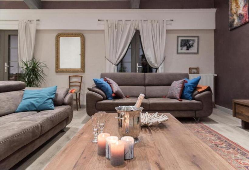 Le Mas Des Colombes Chambres D Hôtes B&b & Spa