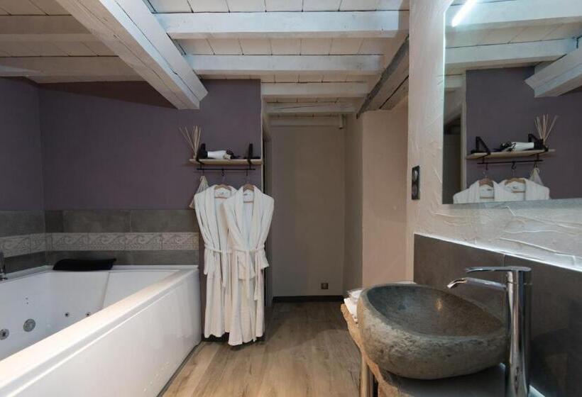 Le Mas Des Colombes Chambres D Hôtes B&b & Spa