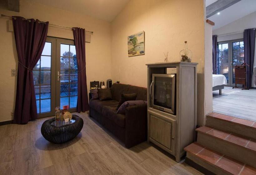 Le Mas Des Colombes Chambres D Hôtes B&b & Spa