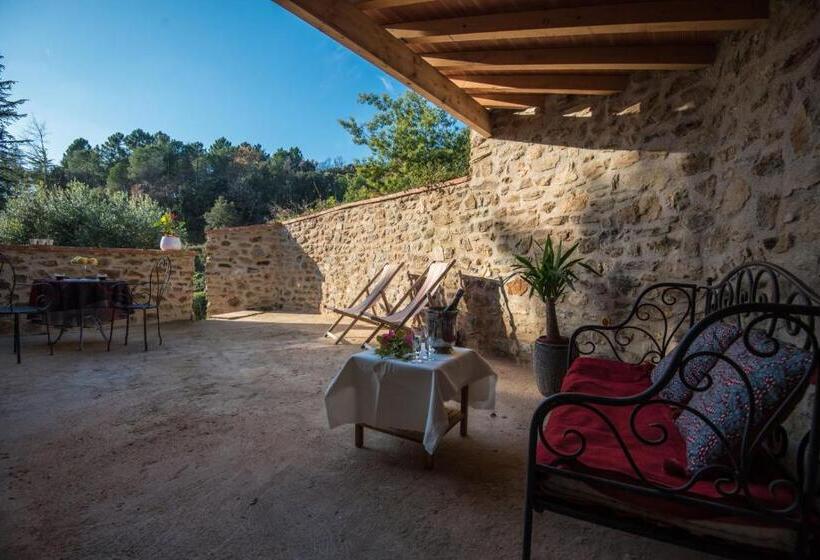 Le Mas Des Colombes Chambres D Hôtes B&b & Spa