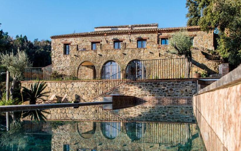 Le Mas Des Colombes Chambres D Hôtes B&b & Spa