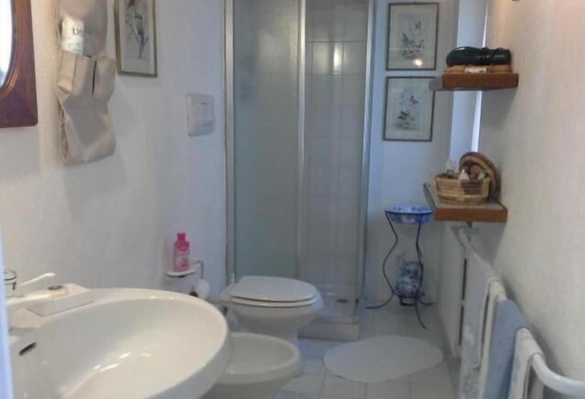 مبيت وإفطار Villa Malgrè Tout