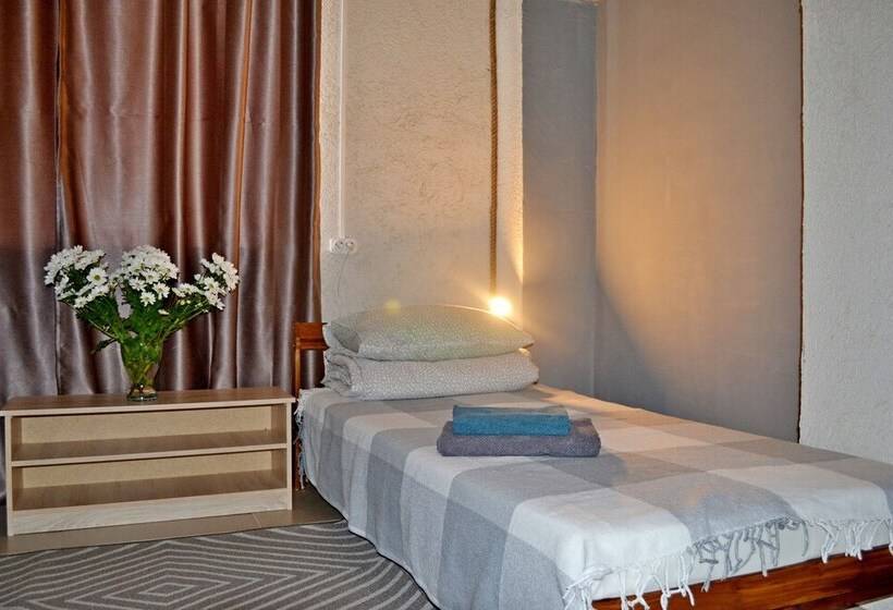 Capsule Hotel Tolmachevo