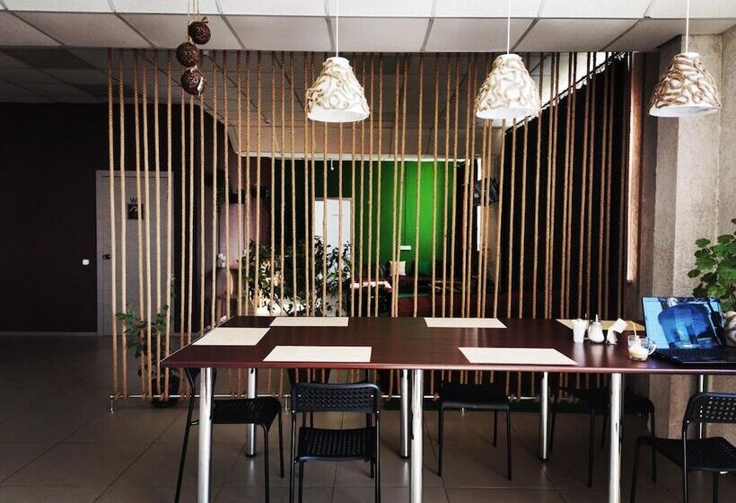 Capsule Hotel Tolmachevo