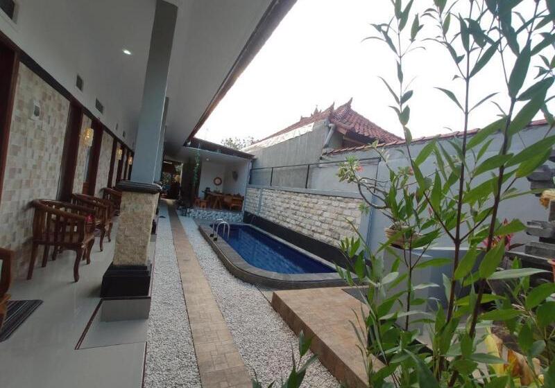 Gedhong Hostel