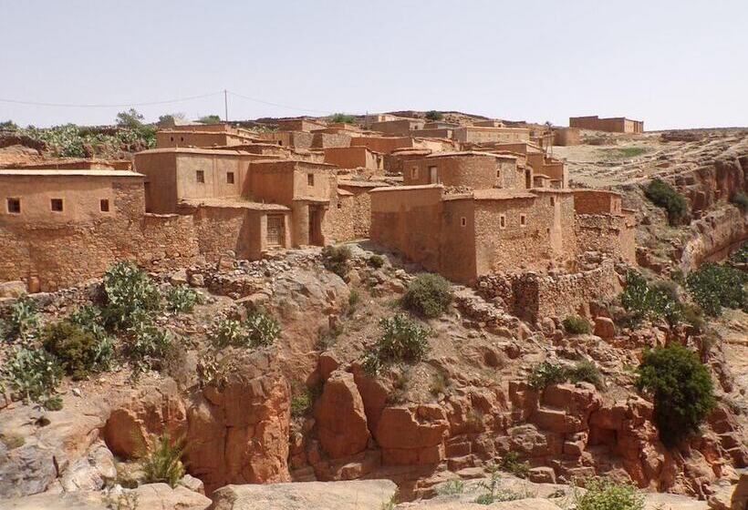 مسافرخانه Auberge Adrar