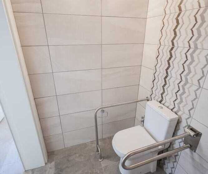 פונדק Nicosia Taskonak Hotel & Restaurant