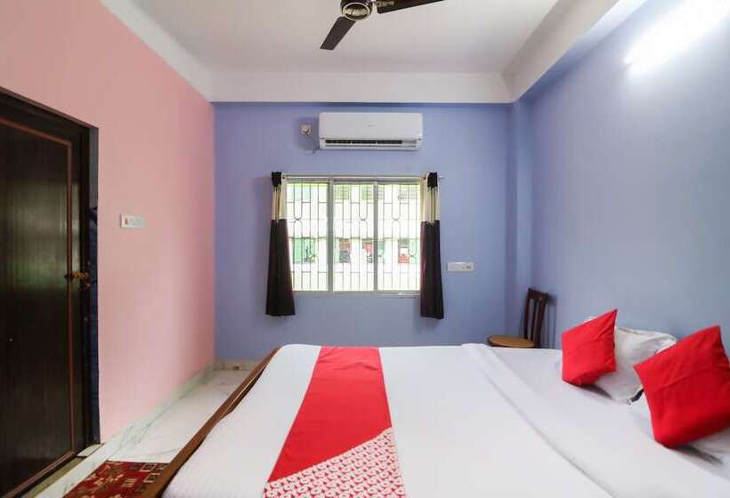 ホテル Akankha By Oyo Rooms