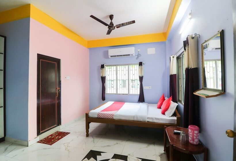 ホテル Akankha By Oyo Rooms