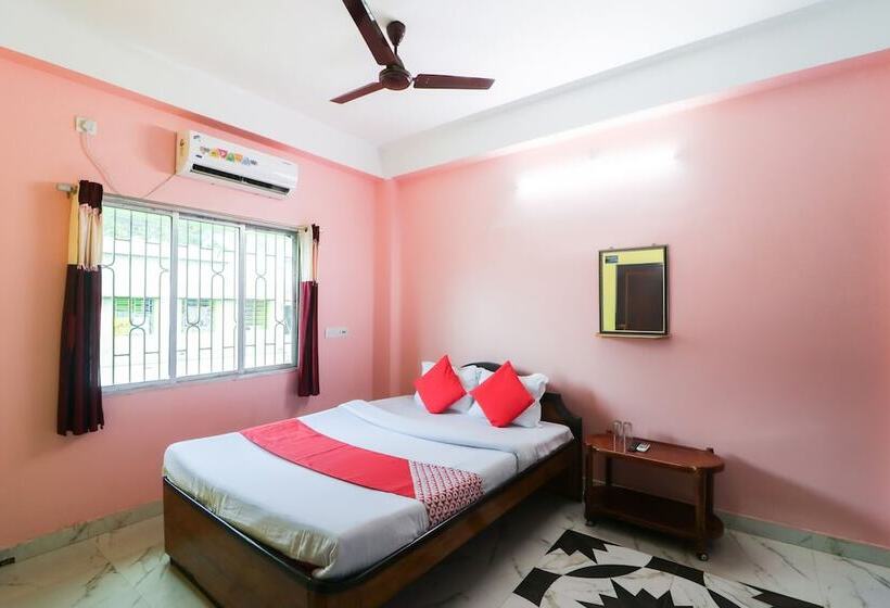 ホテル Akankha By Oyo Rooms