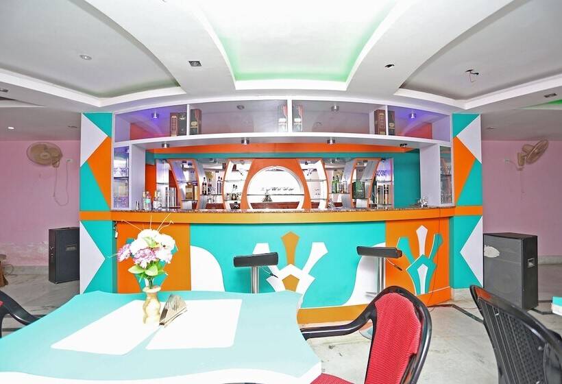 ホテル Benjamin By Oyo Rooms