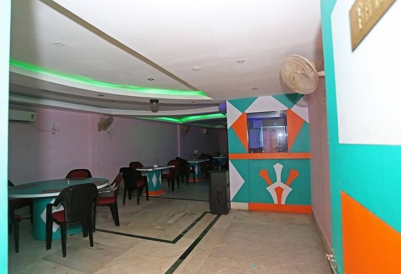 ホテル Benjamin By Oyo Rooms