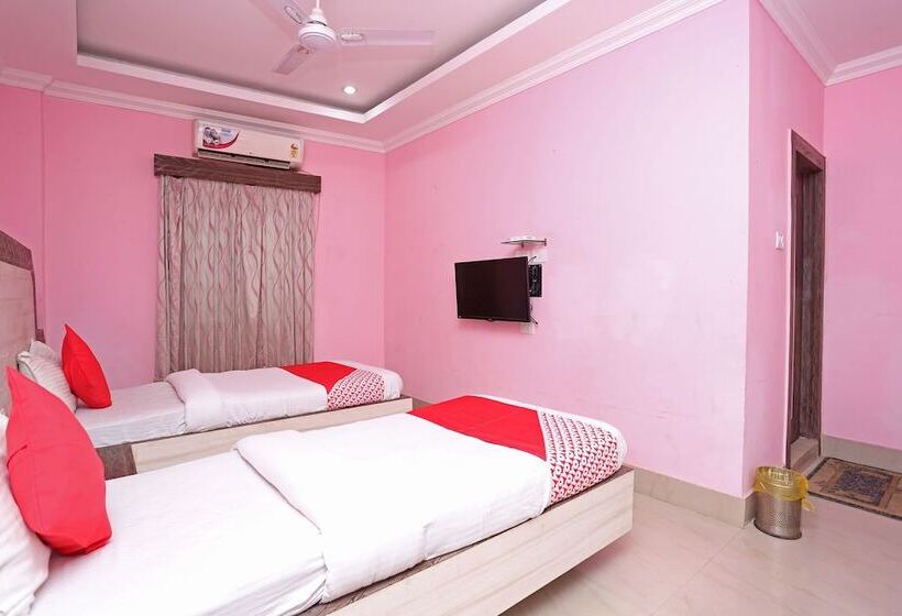 ホテル Benjamin By Oyo Rooms