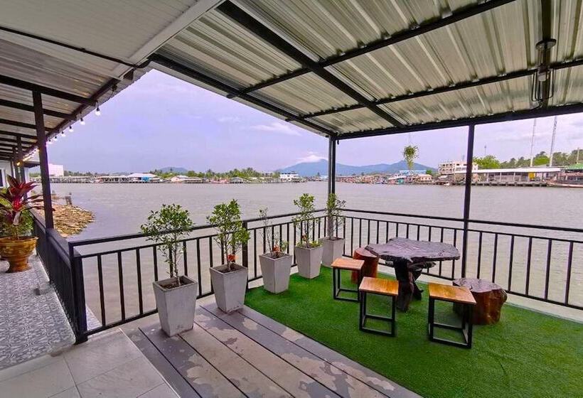 هتل Chaiyai River Front