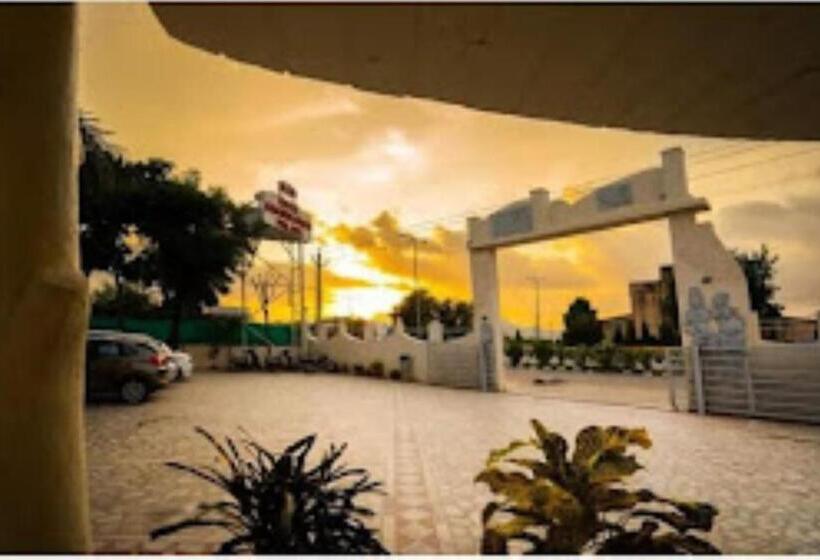 فندق Chandrawati Palace