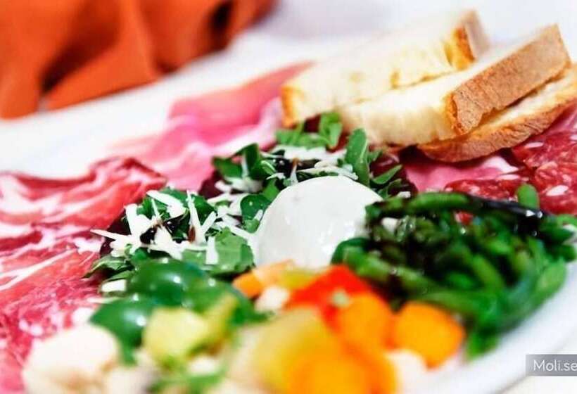 فندق Coste Del Lago