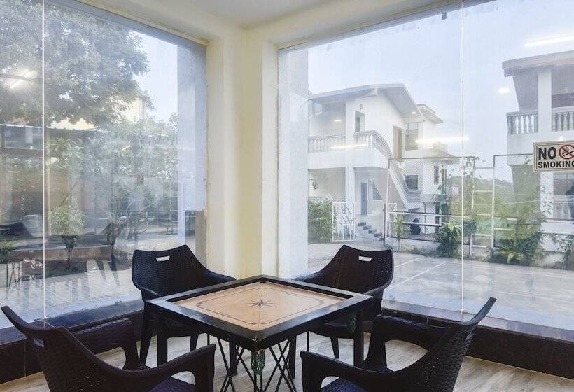 בית מלון כפרי Dreammland Resort By Oyo Rooms