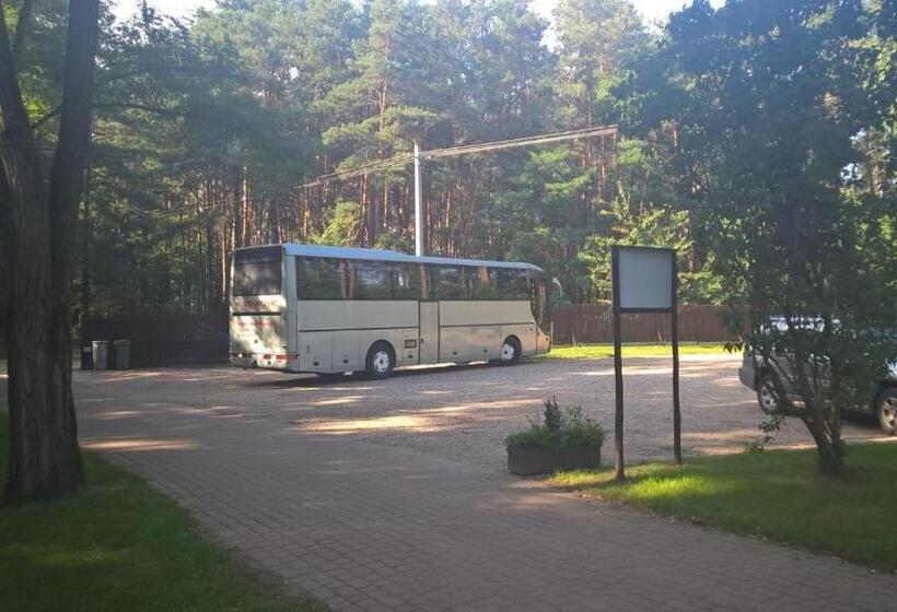 בית מלון כפרי Dwór Klembów