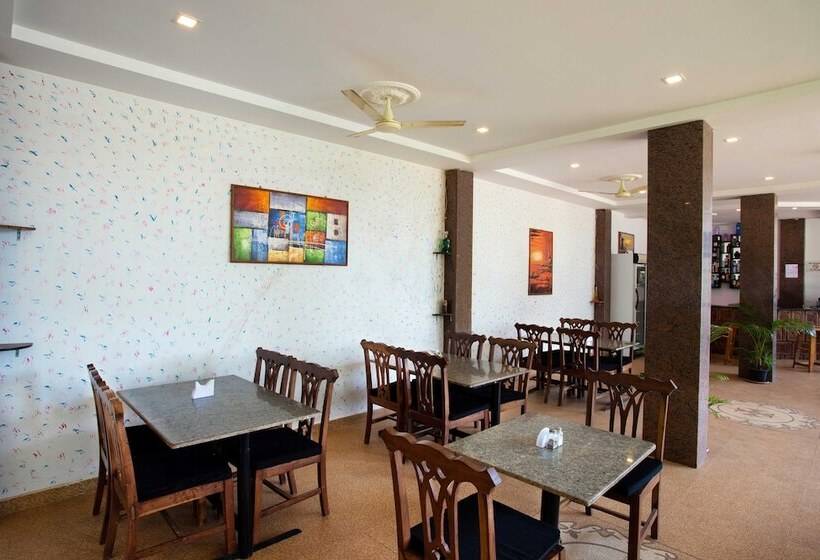 호텔 Fantasy Resort Goa