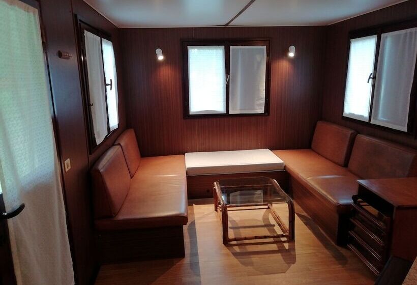 ホテル Future Is Nature Playground