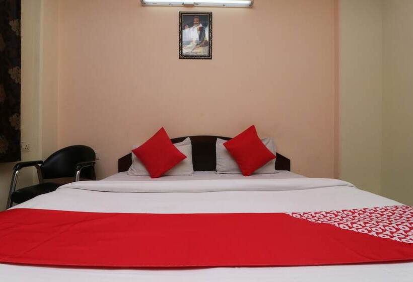 فندق Gurudham Vrindavan By Oyo Rooms