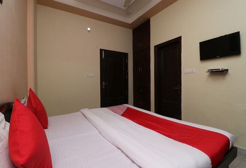 فندق Gurudham Vrindavan By Oyo Rooms