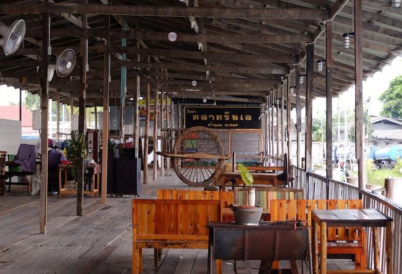 فندق I Na Seaview