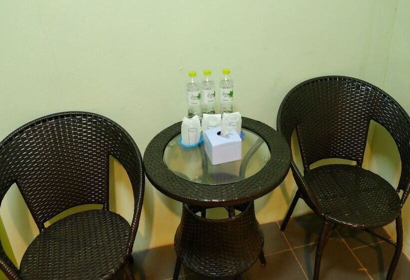 فندق I Na Seaview