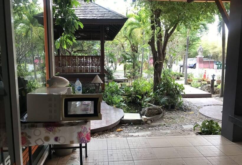 酒店 Iyara Apartment