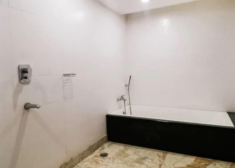 בית מלון כפרי La Silver Leaf