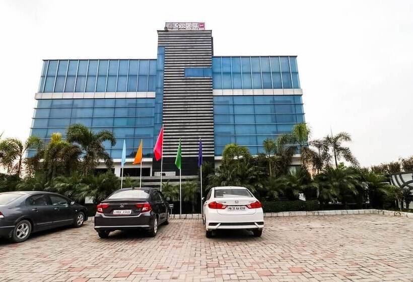 בית מלון כפרי La Silver Leaf