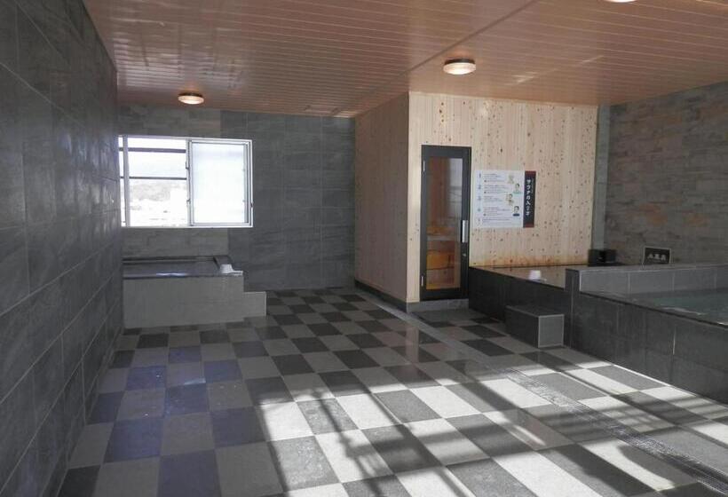 בית מלון כפרי Livemax Resort Sakurajima Sea Front