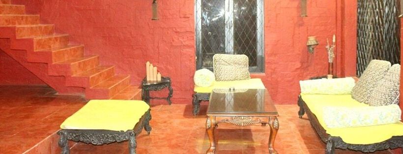 בית מלון כפרי Lsq Luxuria Villa