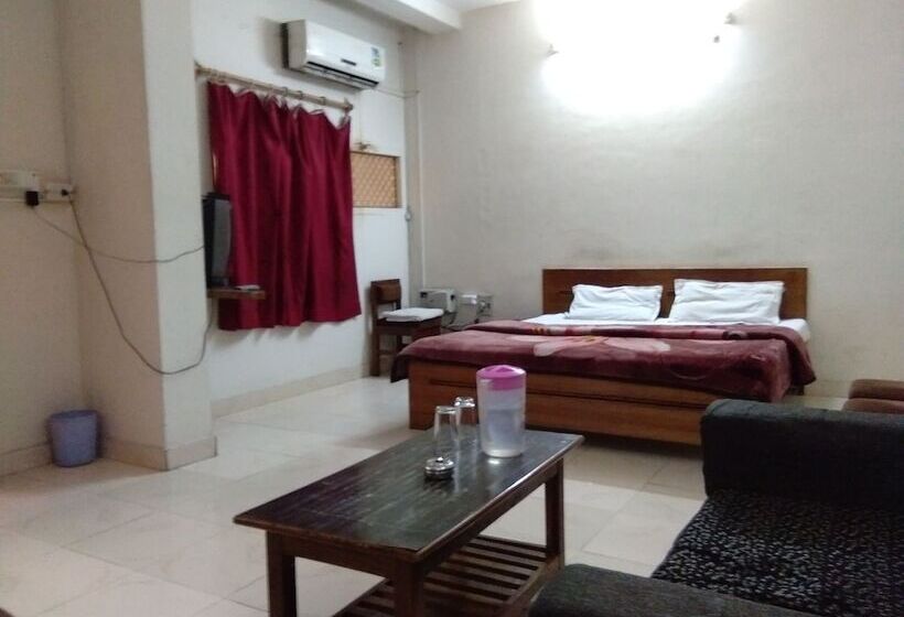 فندق Modi Palace