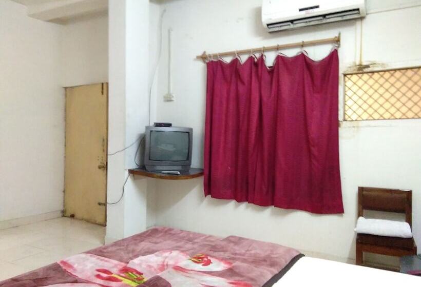 فندق Modi Palace