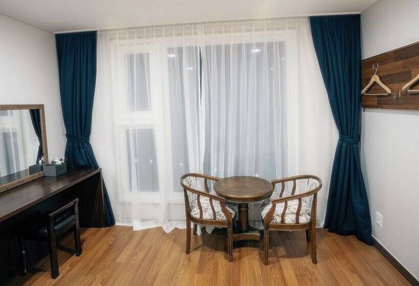 בית מלון כפרי Ocean Spa