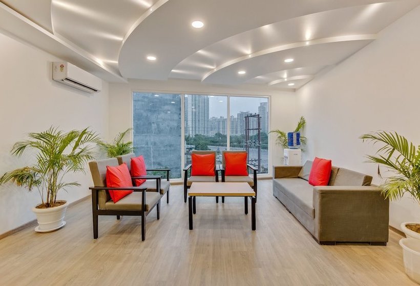 Отель Super Townhouse Sector 49 Near Logix City Centre