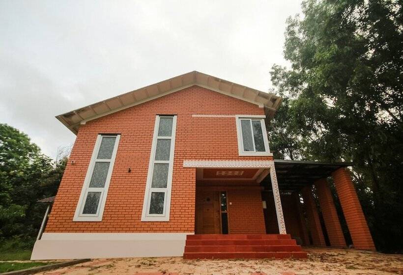 فندق Rashi Farms By Oyo Rooms