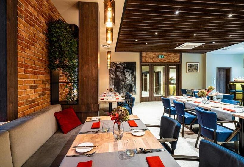 ホテル Sezony. Restauracja I