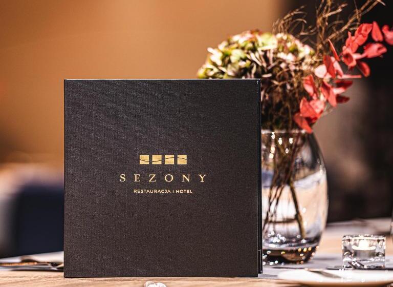 ホテル Sezony. Restauracja I