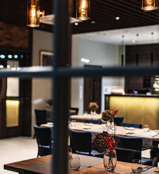 ホテル Sezony. Restauracja I