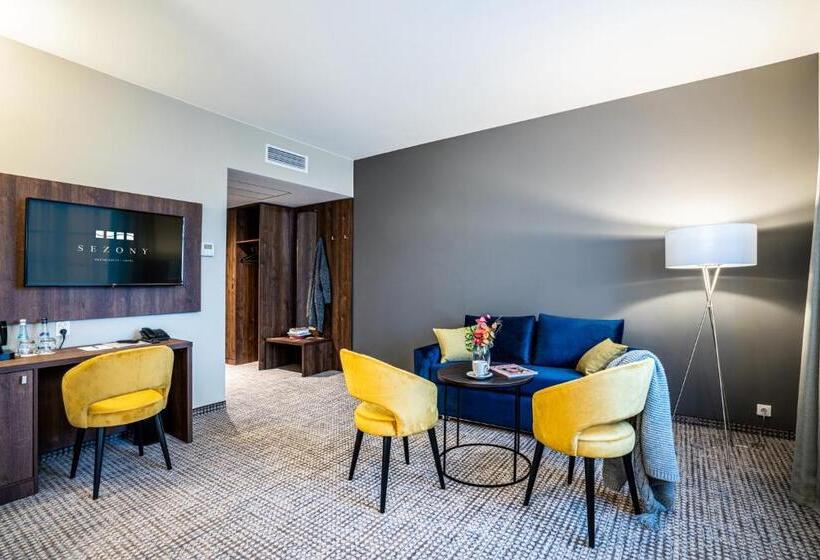 ホテル Sezony. Restauracja I