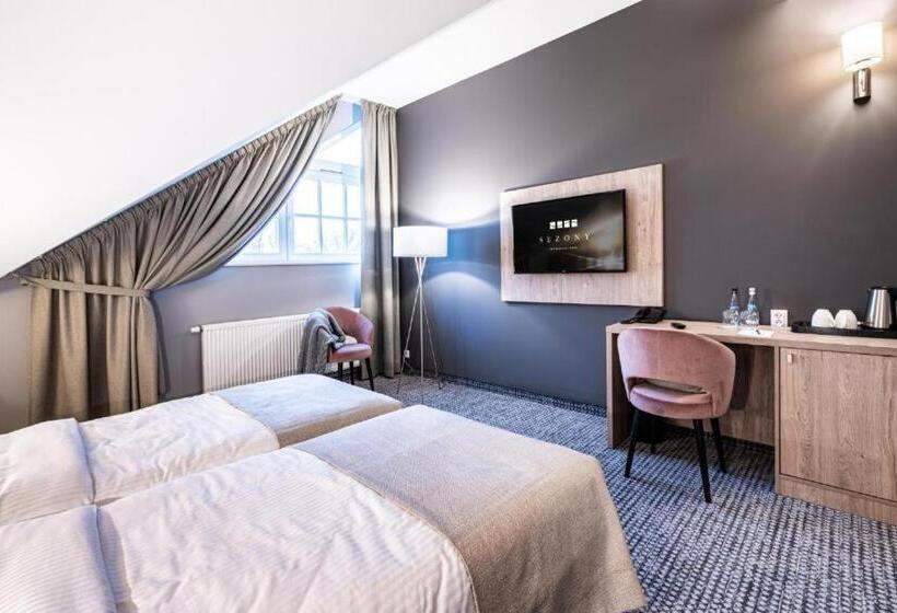 ホテル Sezony. Restauracja I