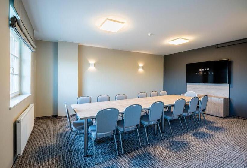 ホテル Sezony. Restauracja I