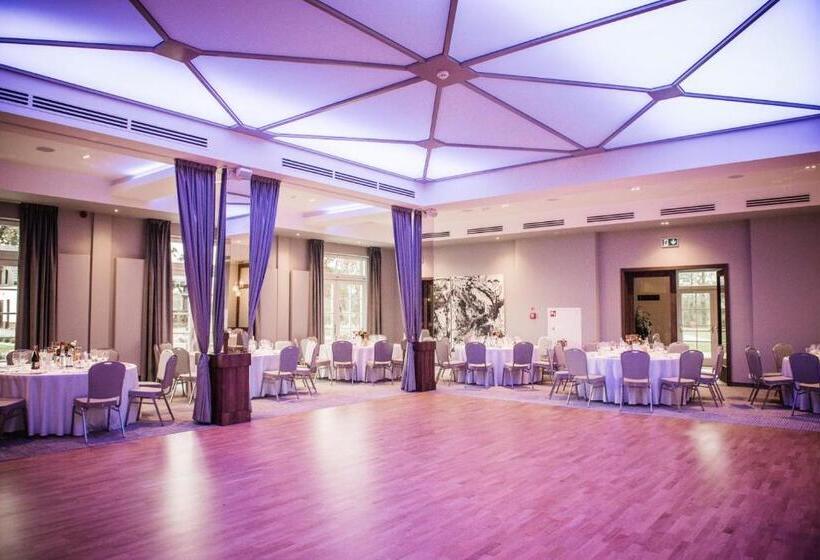 ホテル Sezony. Restauracja I