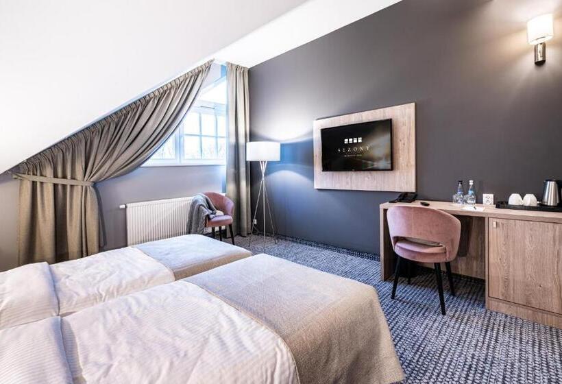 ホテル Sezony. Restauracja I